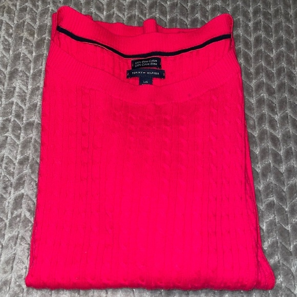 Tommy Hilfiger Cable Knit Sweater. 100% Cotton.  Size Large. - Picture 1 of 9